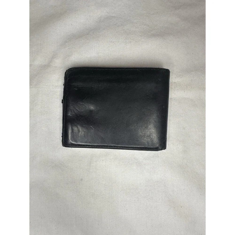 TUMI Black Smooth Leather Men’s Bi-fold Wallet